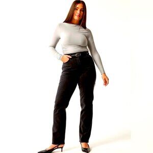 Abercrombie & Fitch Curve Love Ultra High Rise 90s Straight Jean Size 30/10S NWT